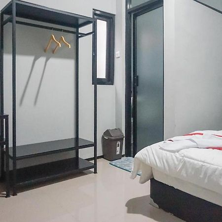 Reddoorz Plus @ Kalpataru Malang Exteriér fotografie